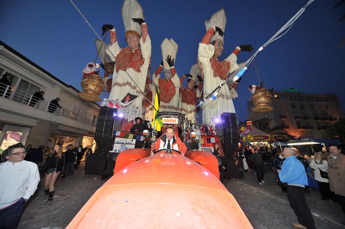 Ingrandisci la foto